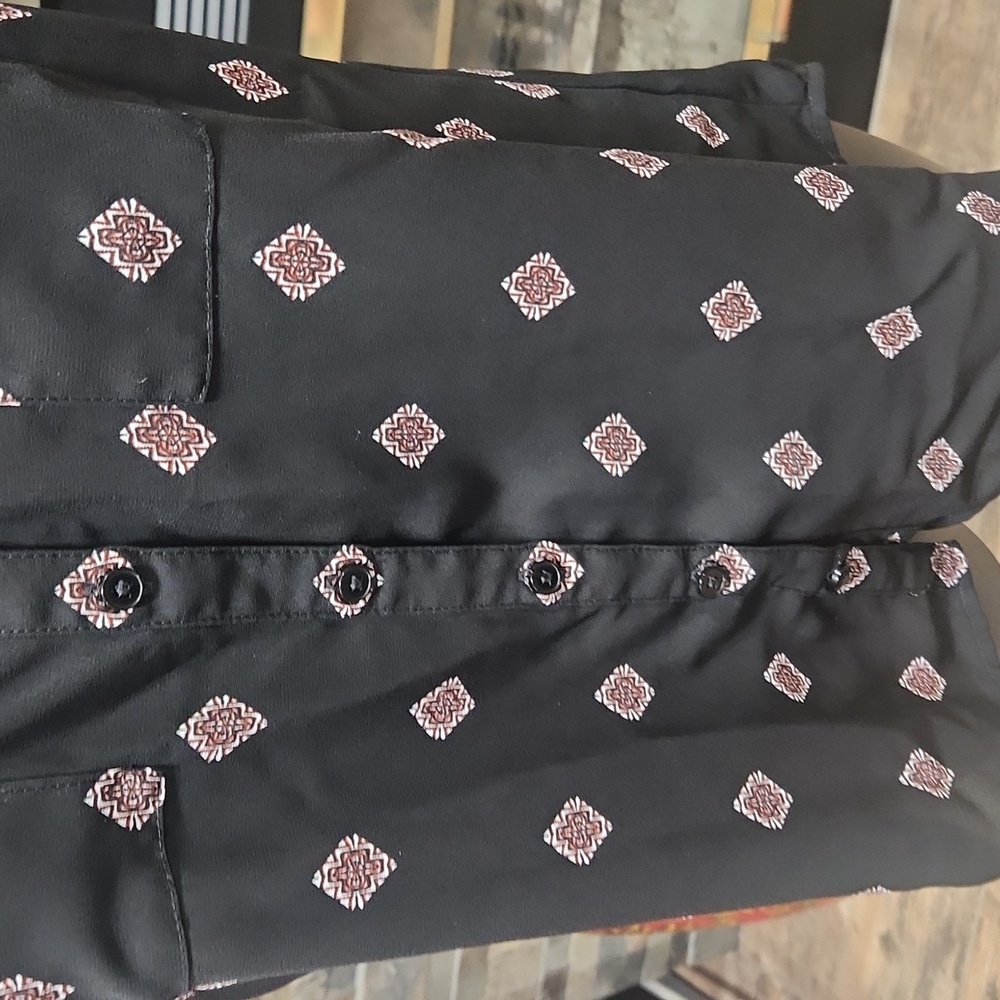 EXPRESS Sleeveless button-down top - Picture 4 of 10